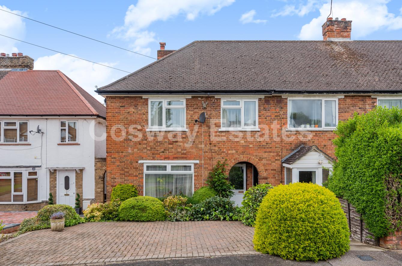 Woodcote Avenue, Mill Hill